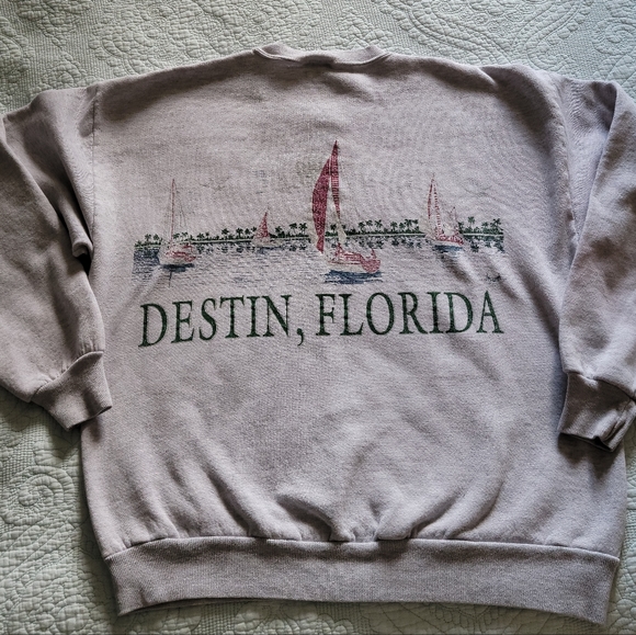 Destin, Florida crew neck sweater. - Picture 2 of 3